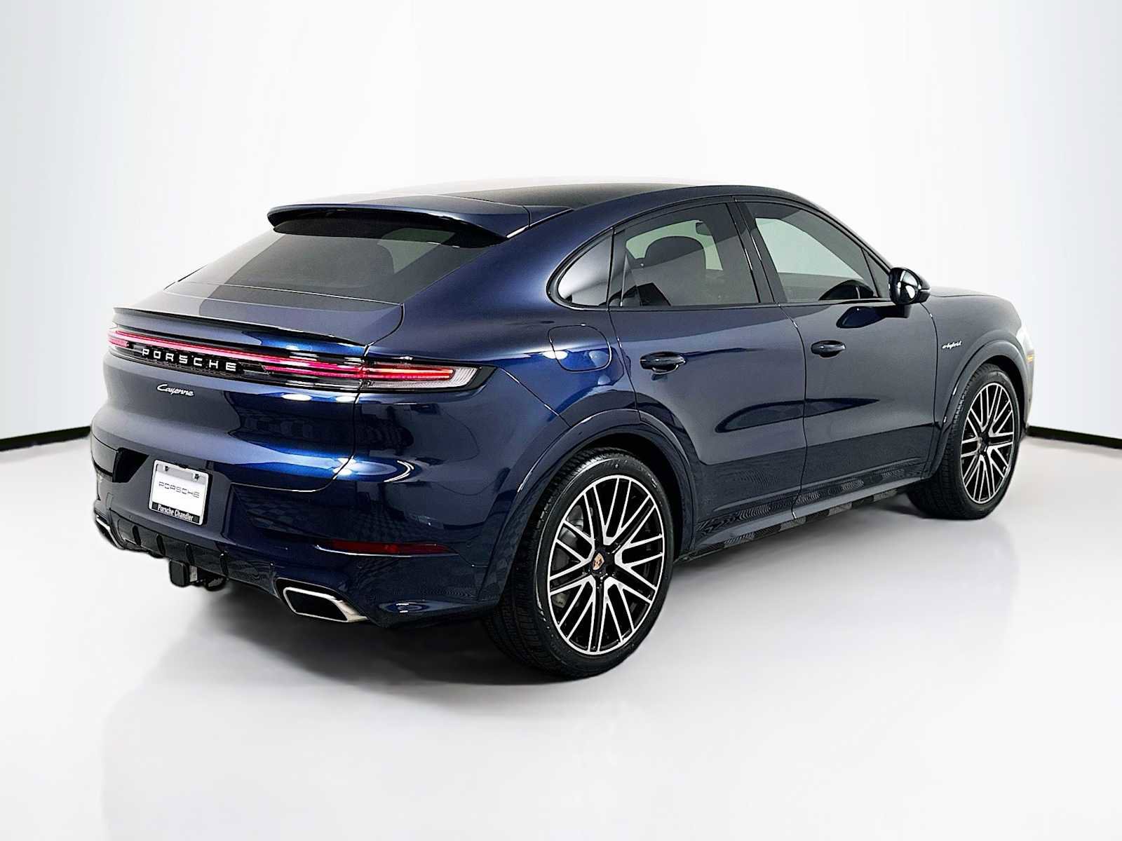 New 2026 Porsche Cayenne E-Hybrid image 9
