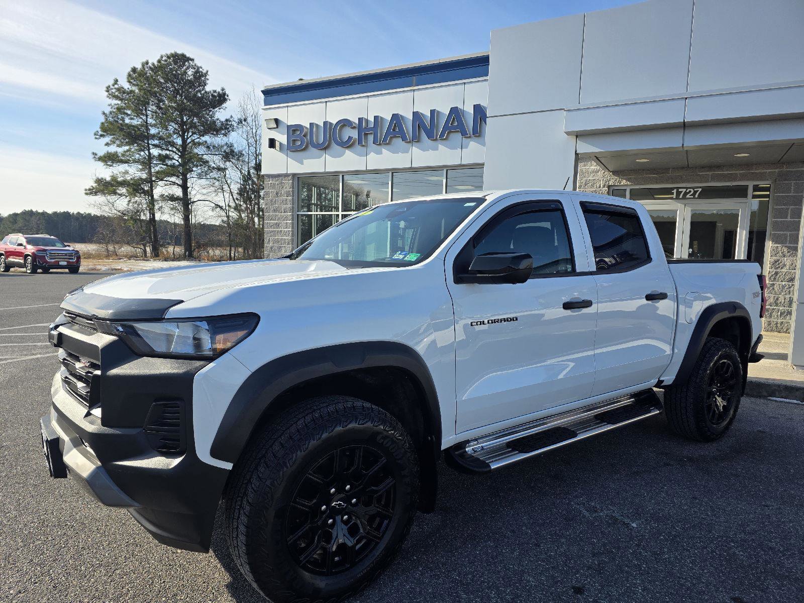 Used 2023 Chevrolet Colorado Trail Boss w/ Technology Package image 1
