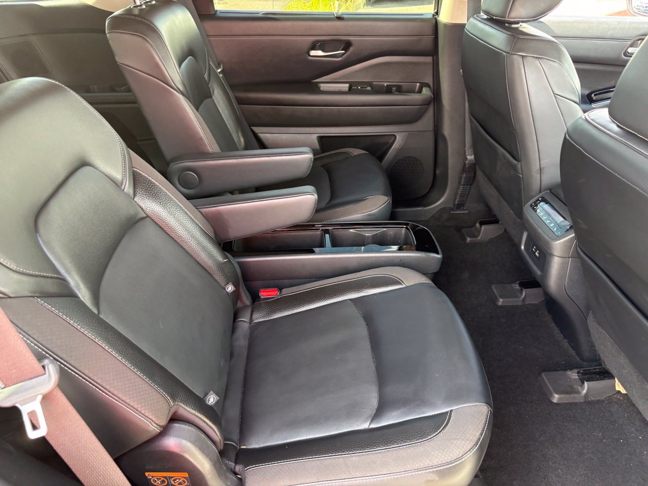 Certified 2022 Nissan Pathfinder SL w/ SL Premium Package FWD image 14