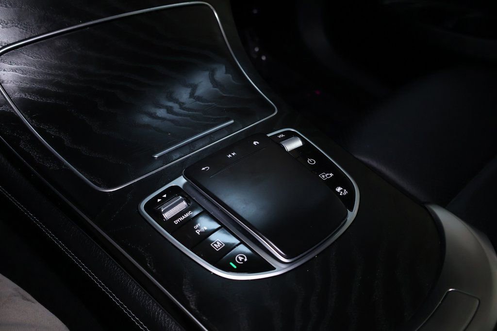 Used 2021 Mercedes-Benz GLC 300 4MATIC image 40