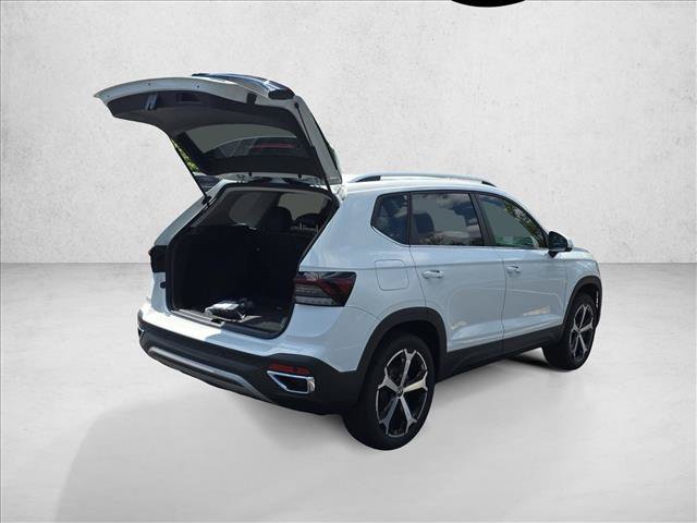 New 2026 Volkswagen Taos SEL AWD/4WD image 2