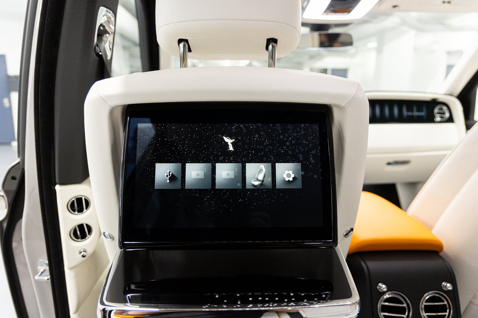 New 2027 Rolls-Royce Cullinan AWD/4WD image 49