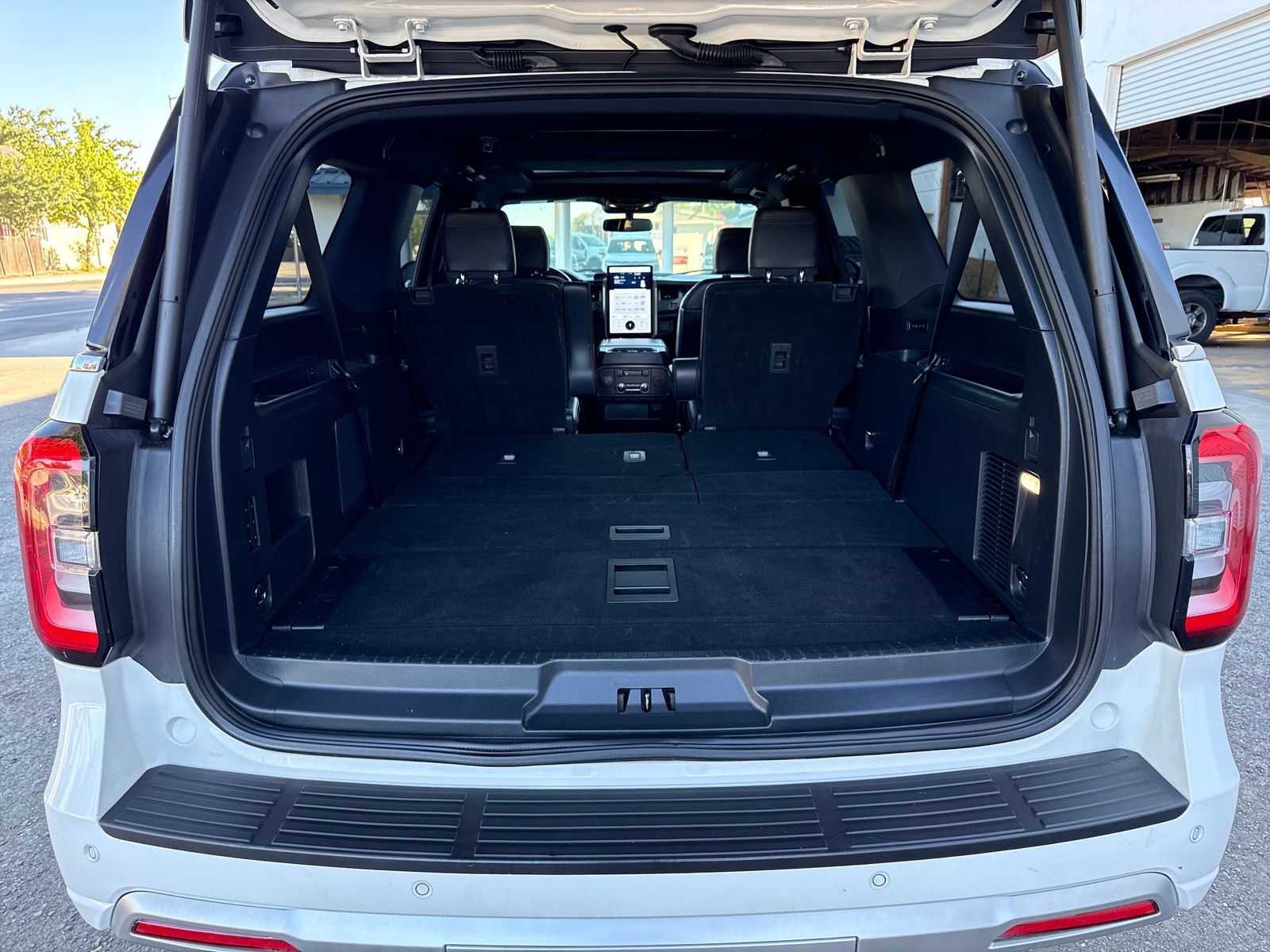 Certified 2023 Ford Expedition Max Platinum AWD/4WD image 23