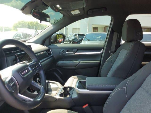 Used 2025 GMC Terrain Elevation AWD/4WD image 17