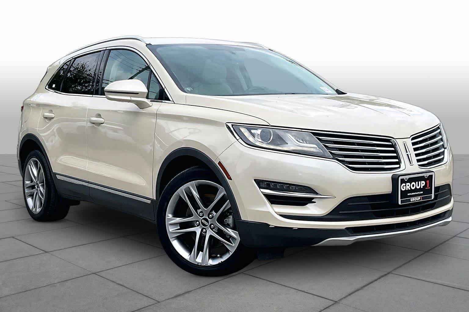 Used 2018 Lincoln MKC Reserve AWD/4WD image 3