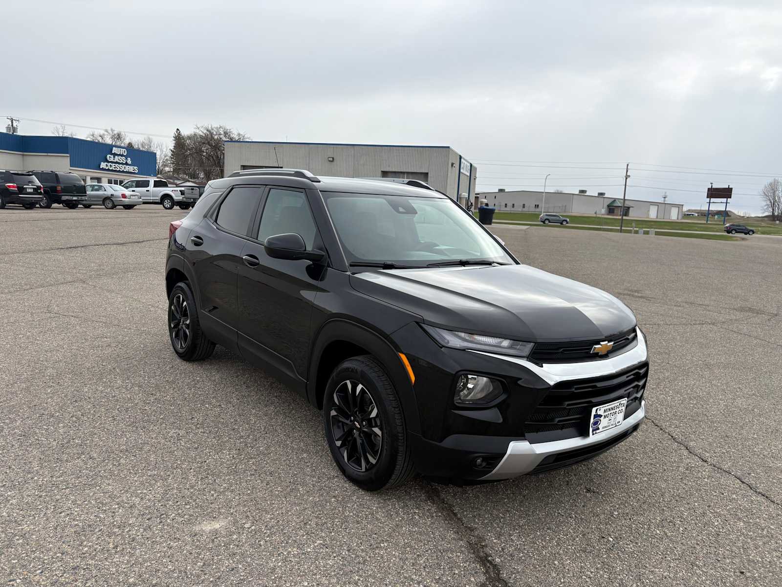 Used 2023 Chevrolet TrailBlazer LT w/ Convenience Package AWD/4WD image 2