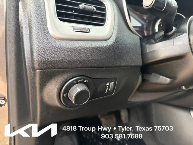 Used 2018 Jeep Compass Sport w/ Tech Group FWD image 14