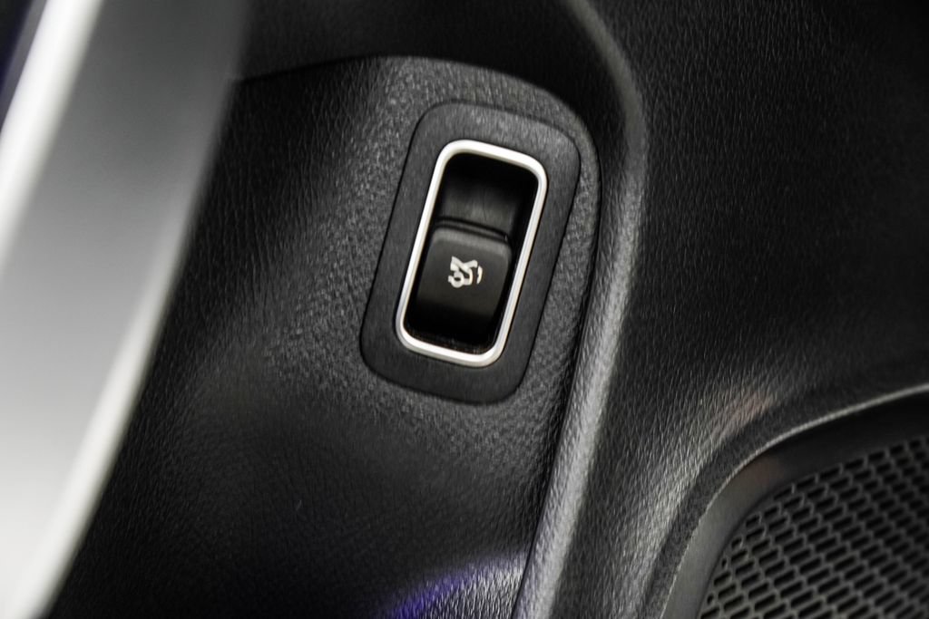 Used 2022 Mercedes-Benz CLA 250 image 35