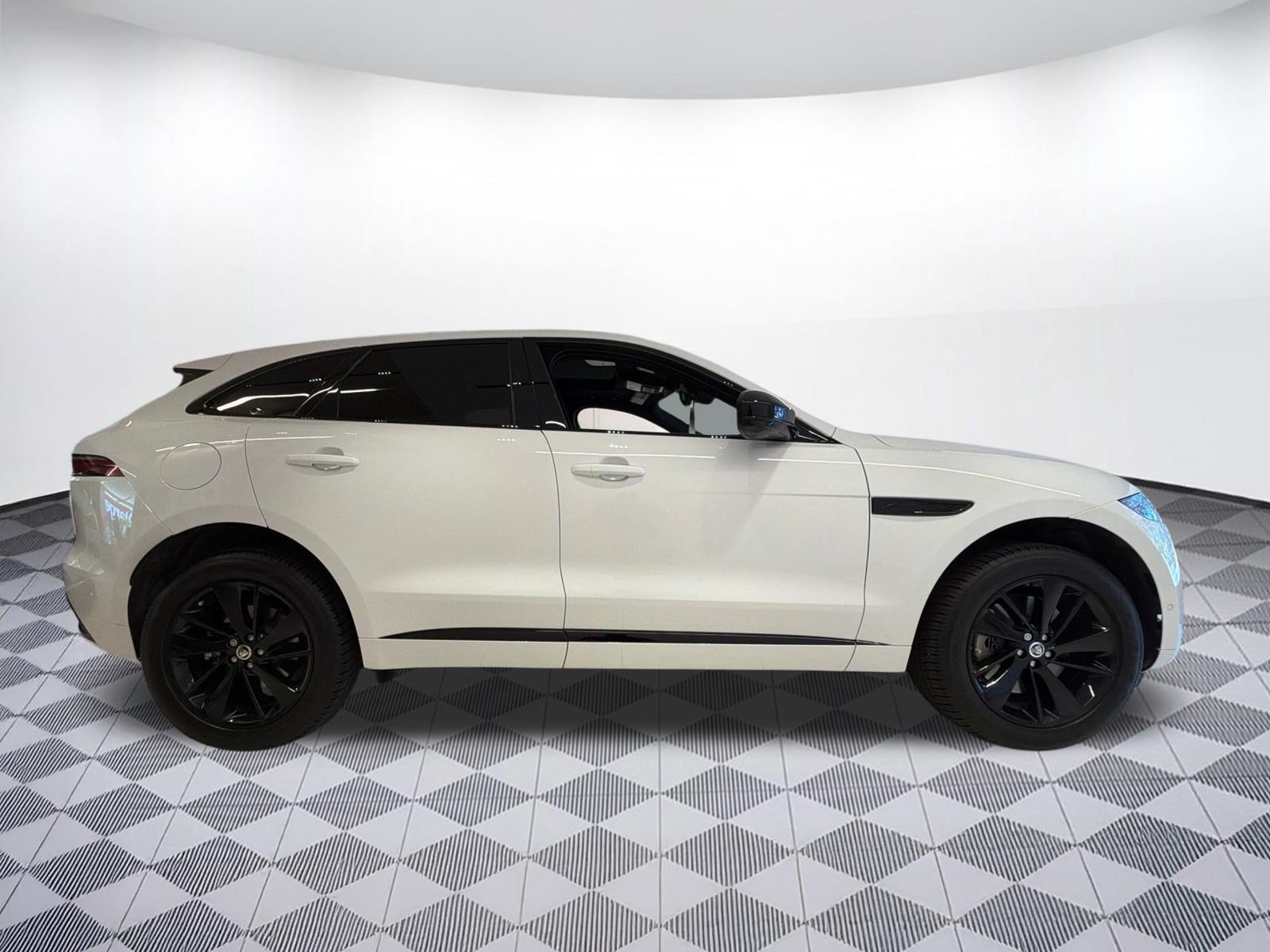 New 2026 Jaguar F-PACE R-Dynamic S AWD/4WD image 8