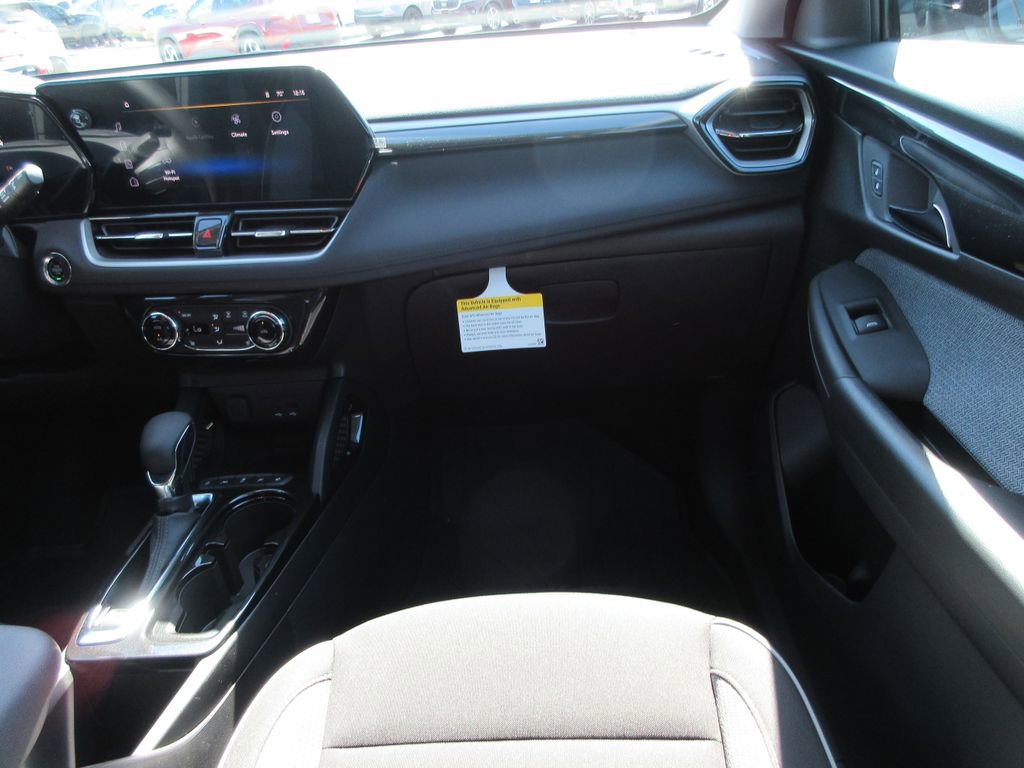 New 2026 Chevrolet TrailBlazer LT w/ Convenience Package FWD image 17