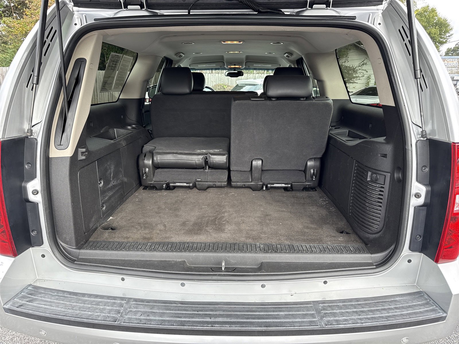 Used 2012 Chevrolet Suburban LT w/ Luxury Package image 27