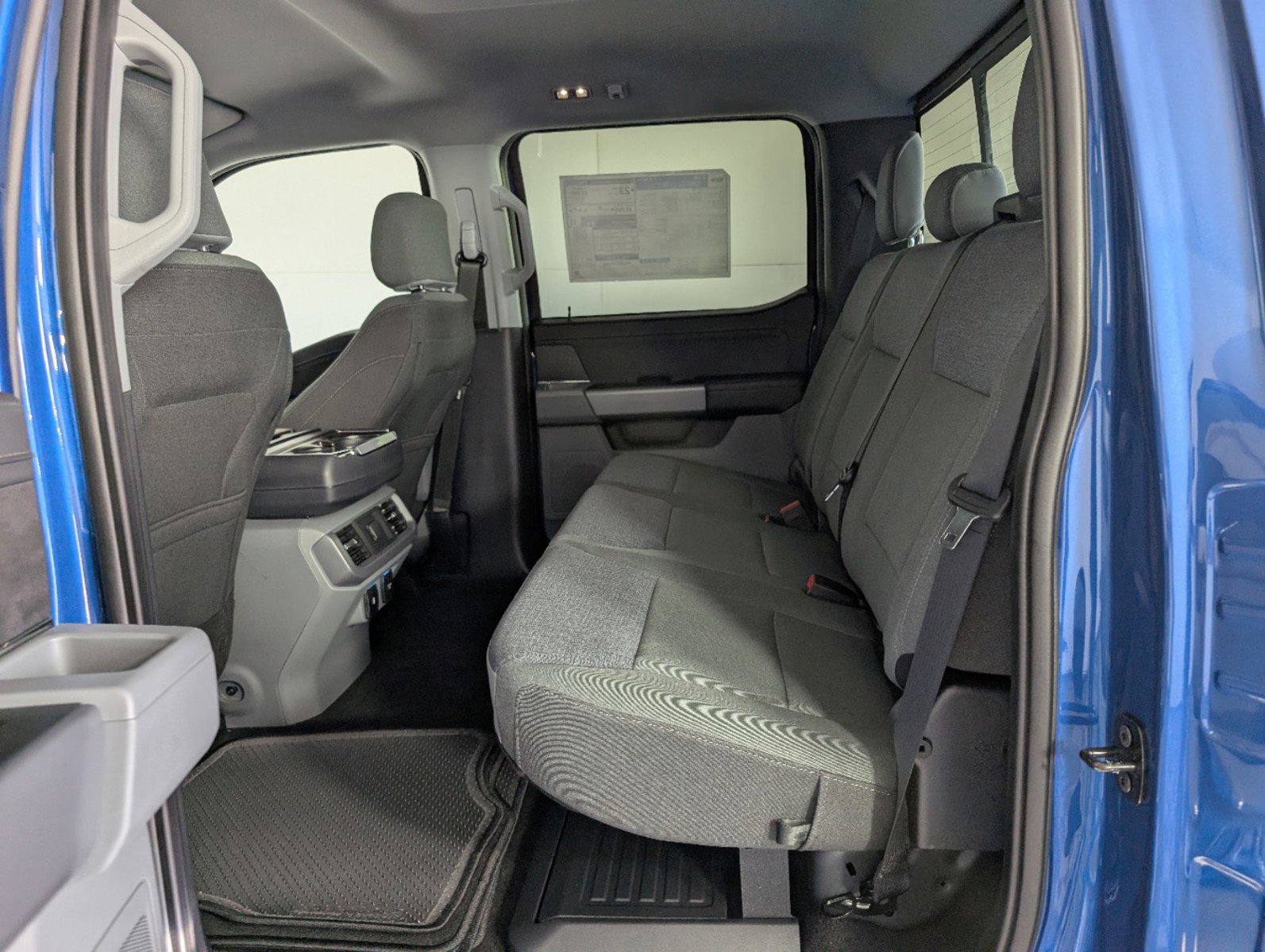 New 2025 Ford F150 XLT w/ Equipment Group 302A MID image 11