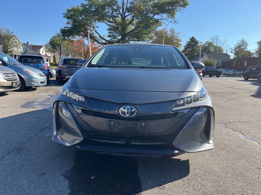 Used 2017 Toyota Prius Prime Plus FWD image 2