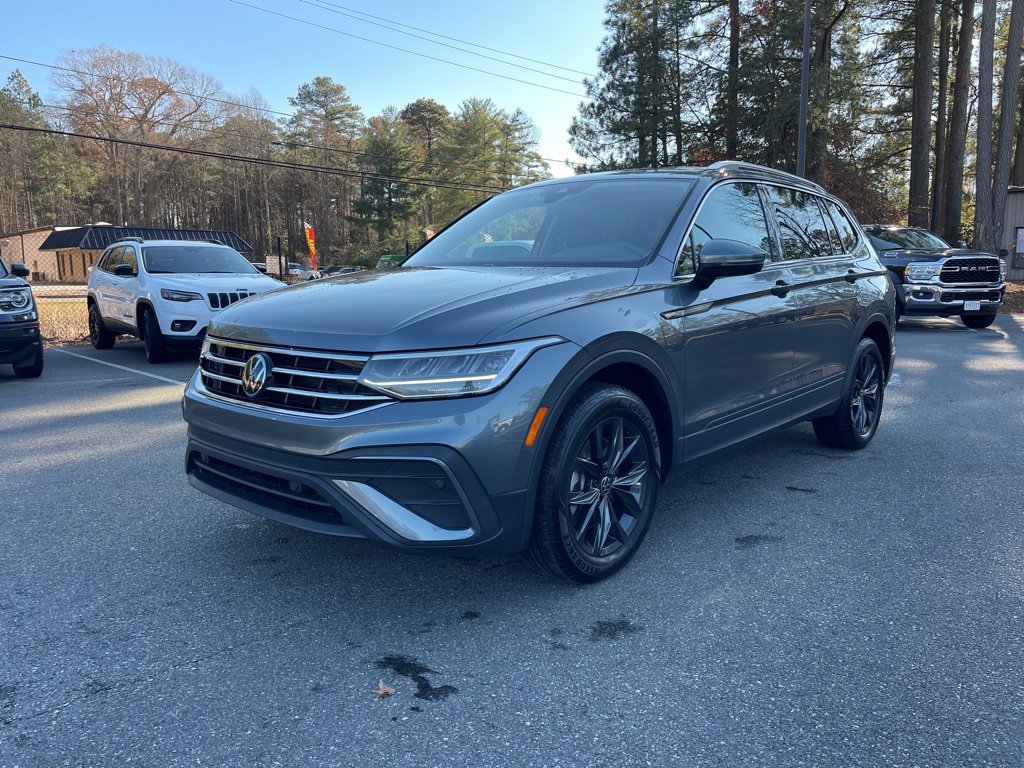 Used 2024 Volkswagen Tiguan Wolfsburg Edition image 2