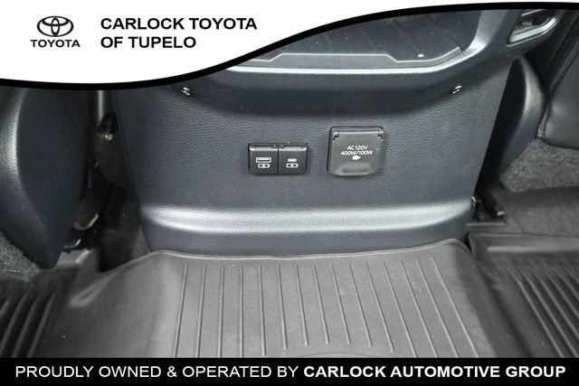 Used 2023 Toyota Tundra Limited AWD/4WD image 30