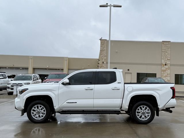 Used 2024 Toyota Tacoma SR5 image 7