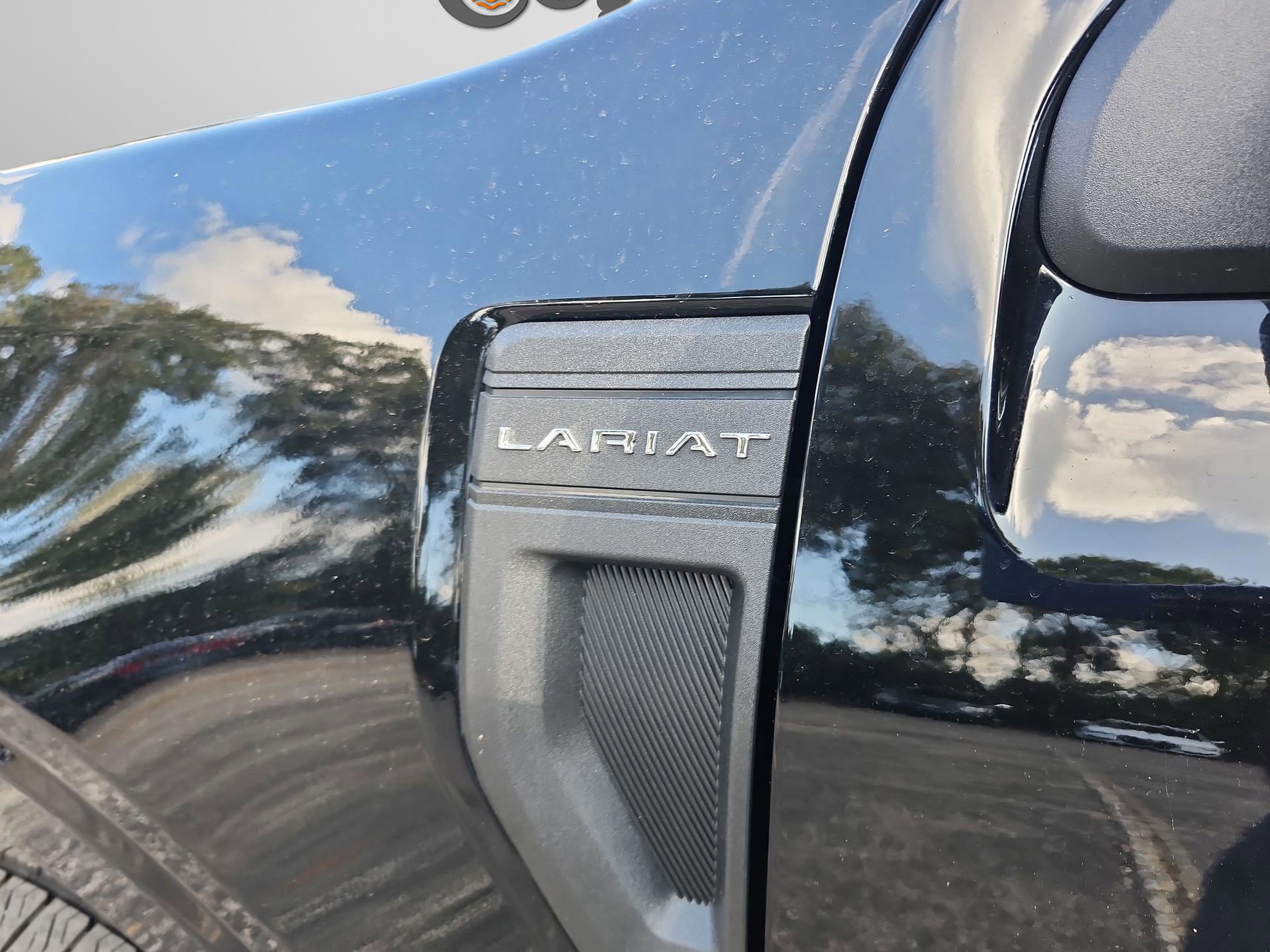 New 2025 Ford Maverick Lariat image 23