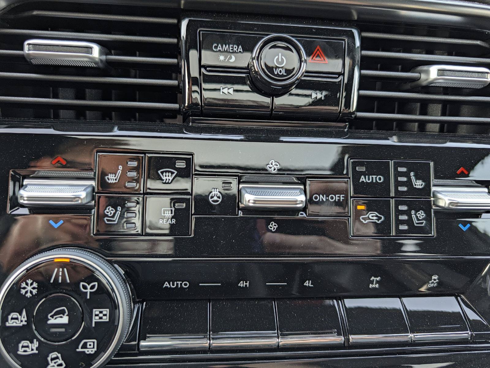 New 2026 Nissan Armada PRO-4X AWD/4WD image 40