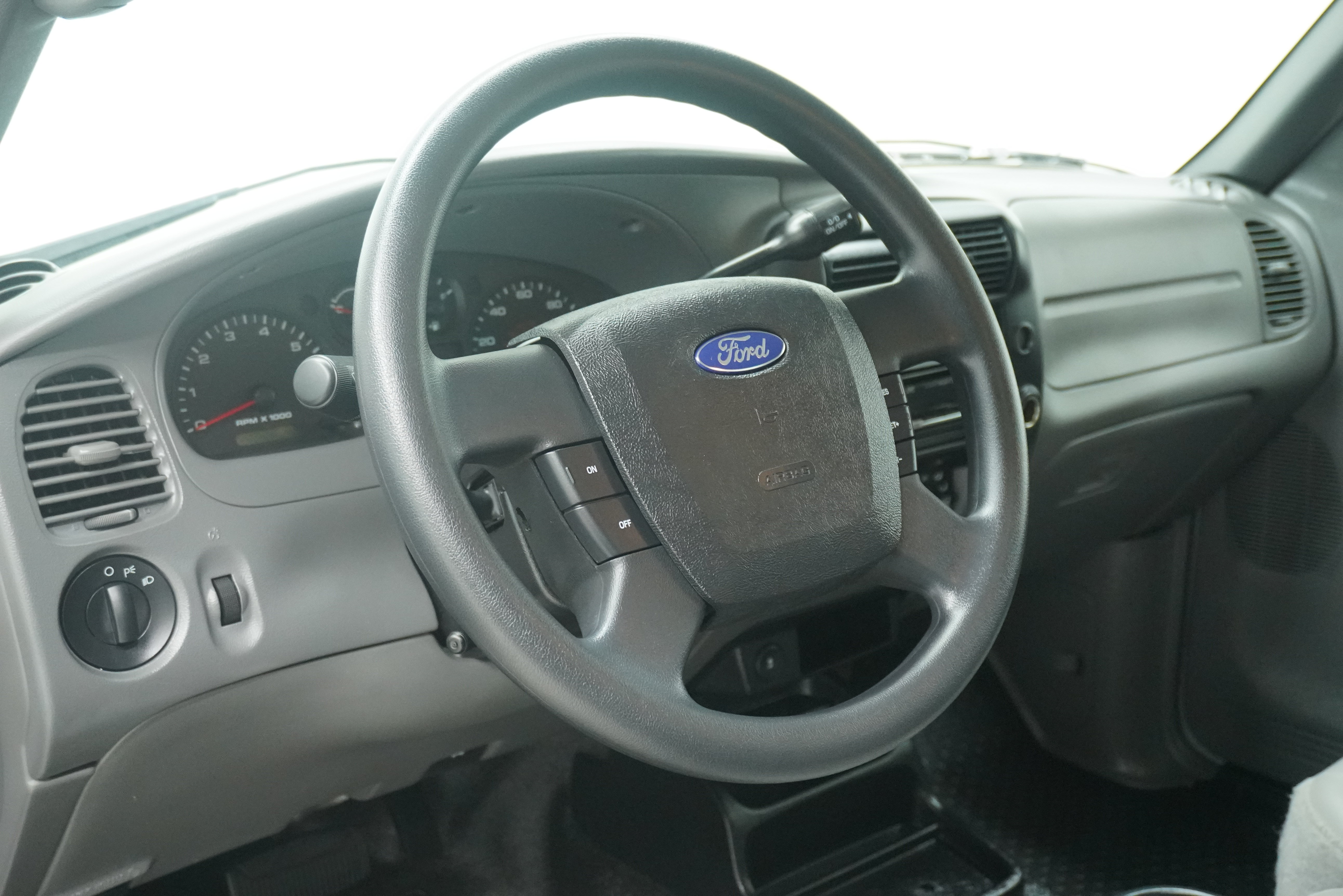 Used 2010 Ford Ranger XL RWD image 9