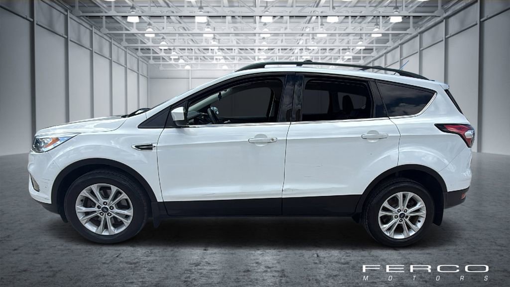 Used 2017 Ford Escape SE w/ SE Leather Comfort Package AWD/4WD image 2