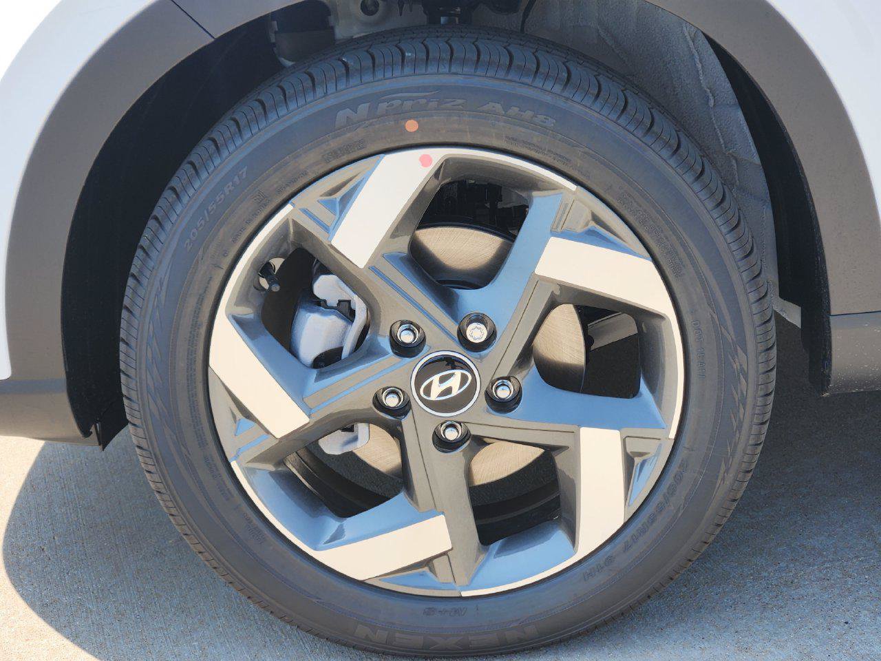 New 2026 Hyundai Venue SEL FWD image 7