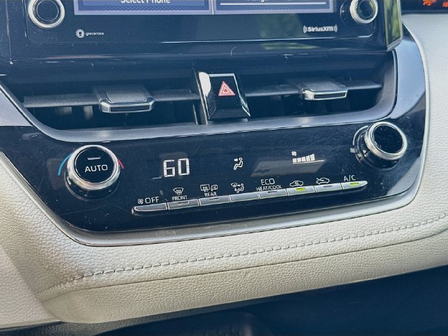 Used 2022 Toyota Corolla SE FWD image 15