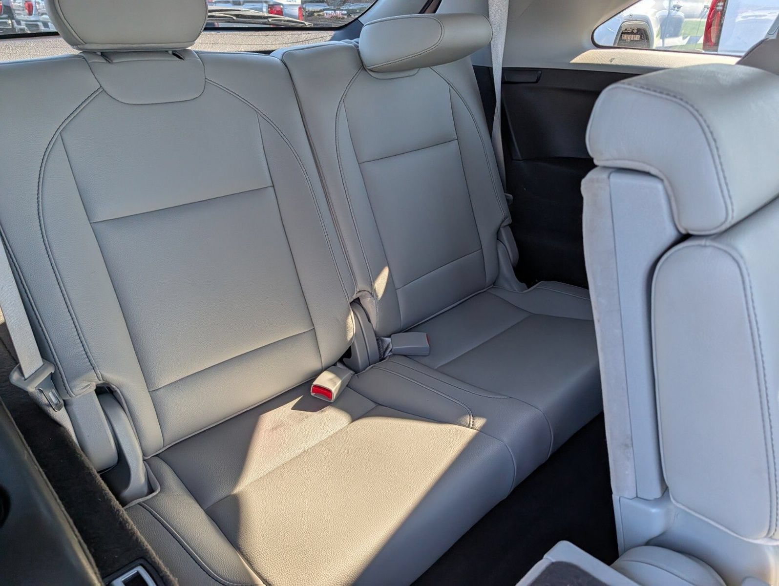 Used 2020 Acura MDX w/ Technology Package AWD/4WD image 25