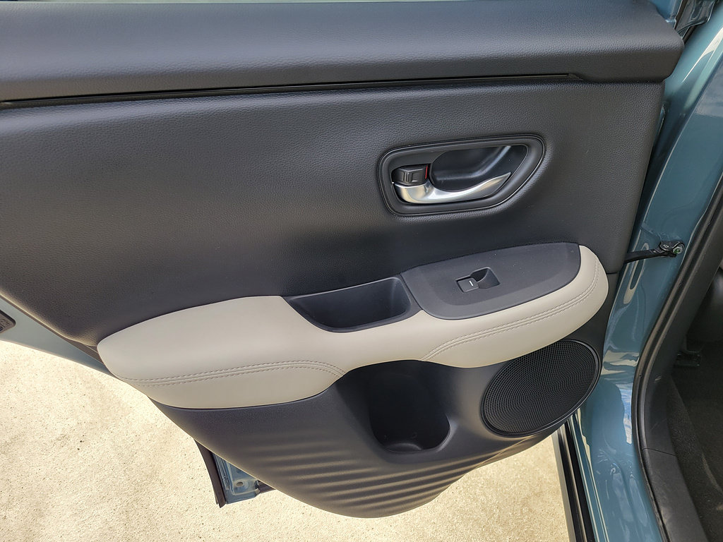 Used 2025 Honda HR-V LX image 14