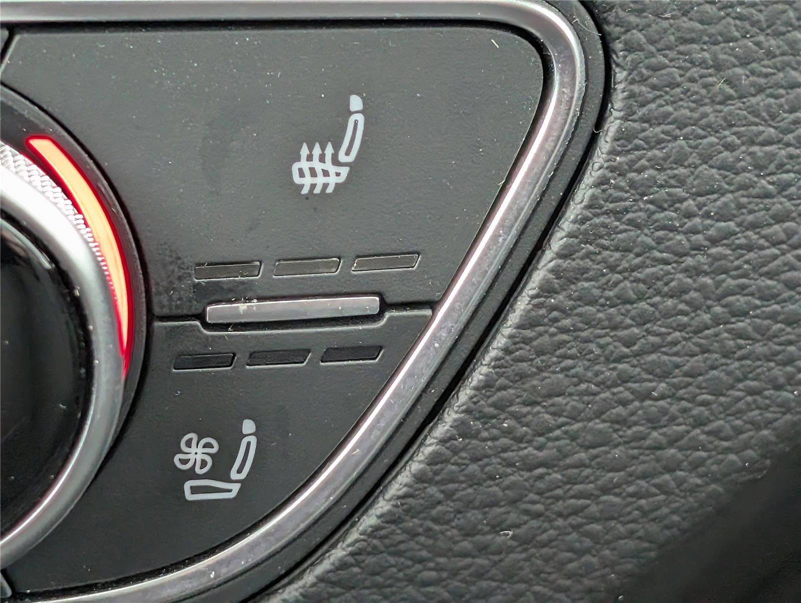 Used 2023 Audi Q5 2.0T Premium Plus w/ Premium Plus Package image 27