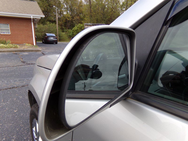 Used 2007 Chevrolet Equinox LT w/ LT Preferred Equipment Group image 17