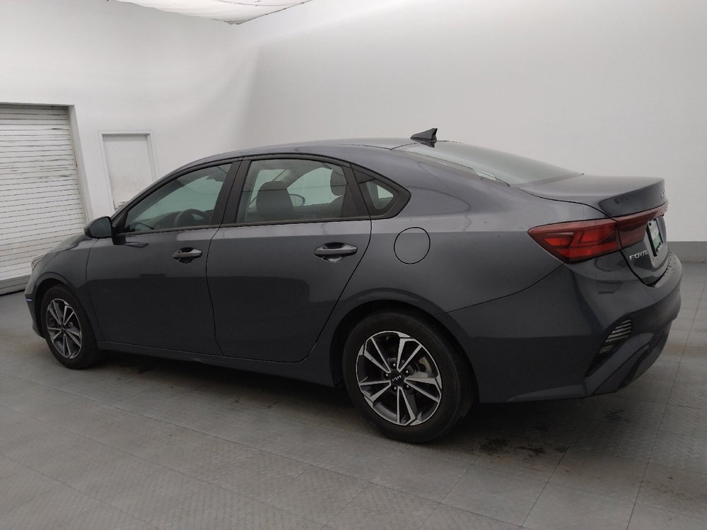 Used 2023 Kia Forte LXS image 3