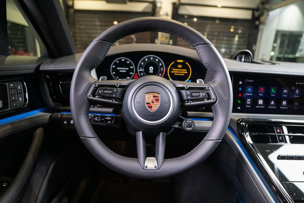 New 2026 Porsche Panamera 4 AWD/4WD image 30