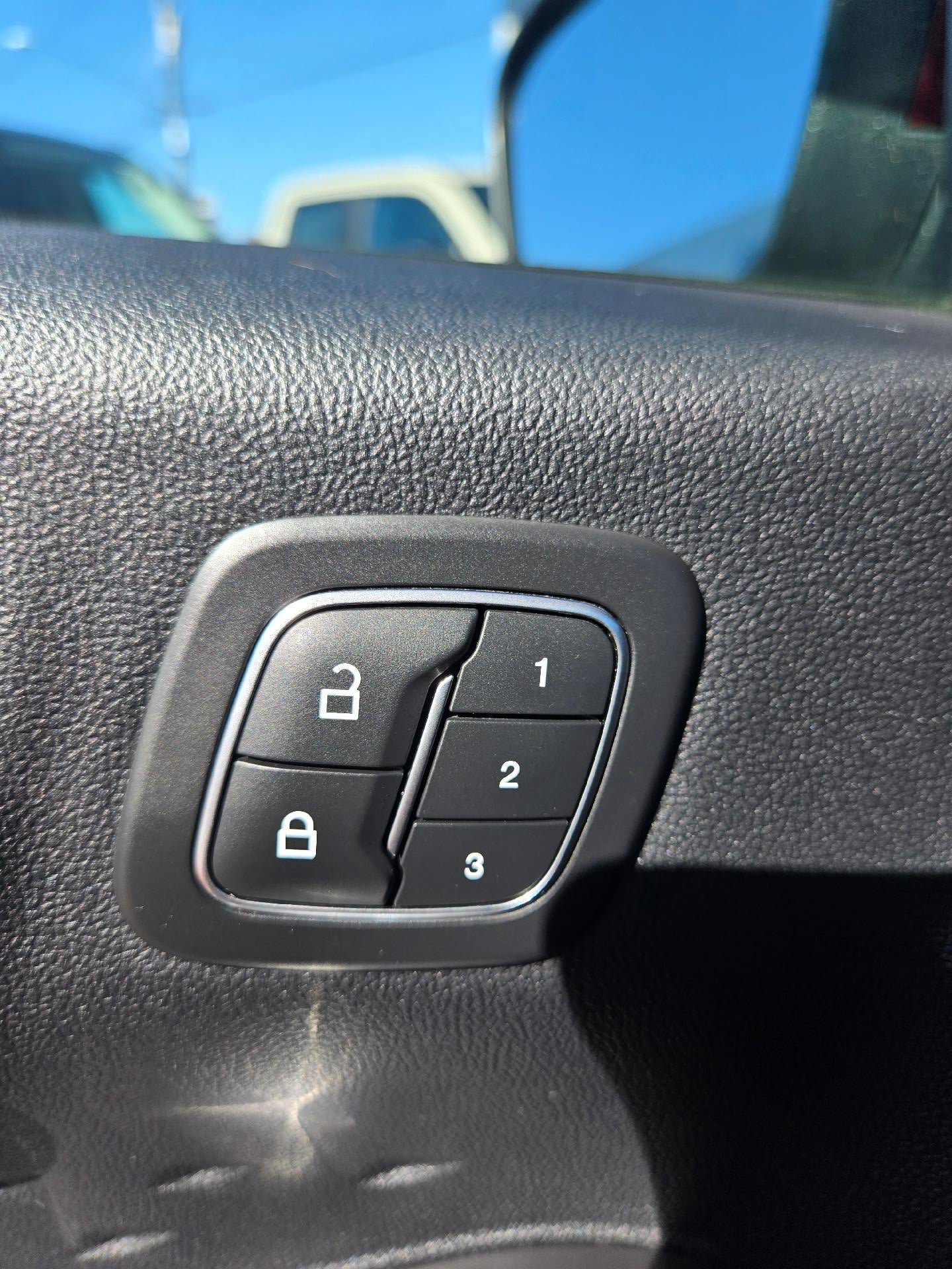 Used 2020 Ford Escape SEL AWD/4WD image 22