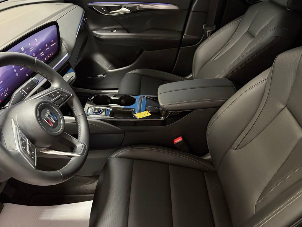 Used 2025 Buick Envision Preferred image 16