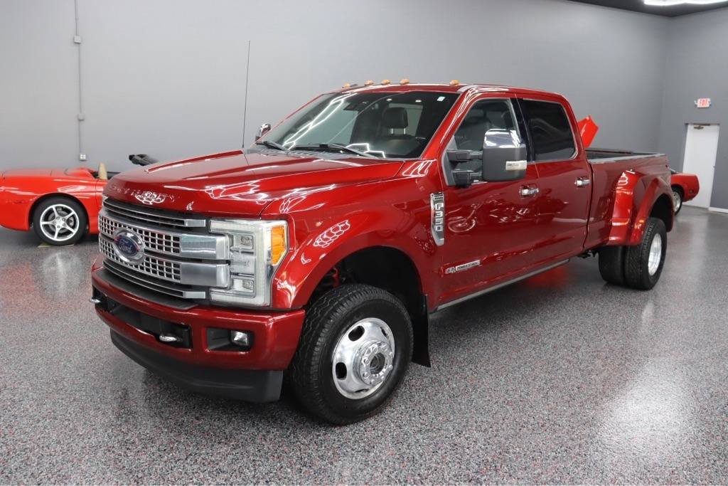Used 2017 Ford F350 Platinum w/ Platinum Ultimate Package AWD/4WD image 2