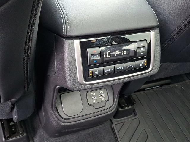Used 2025 Subaru Ascent Limited w/ Popular Package #2 AWD/4WD image 12