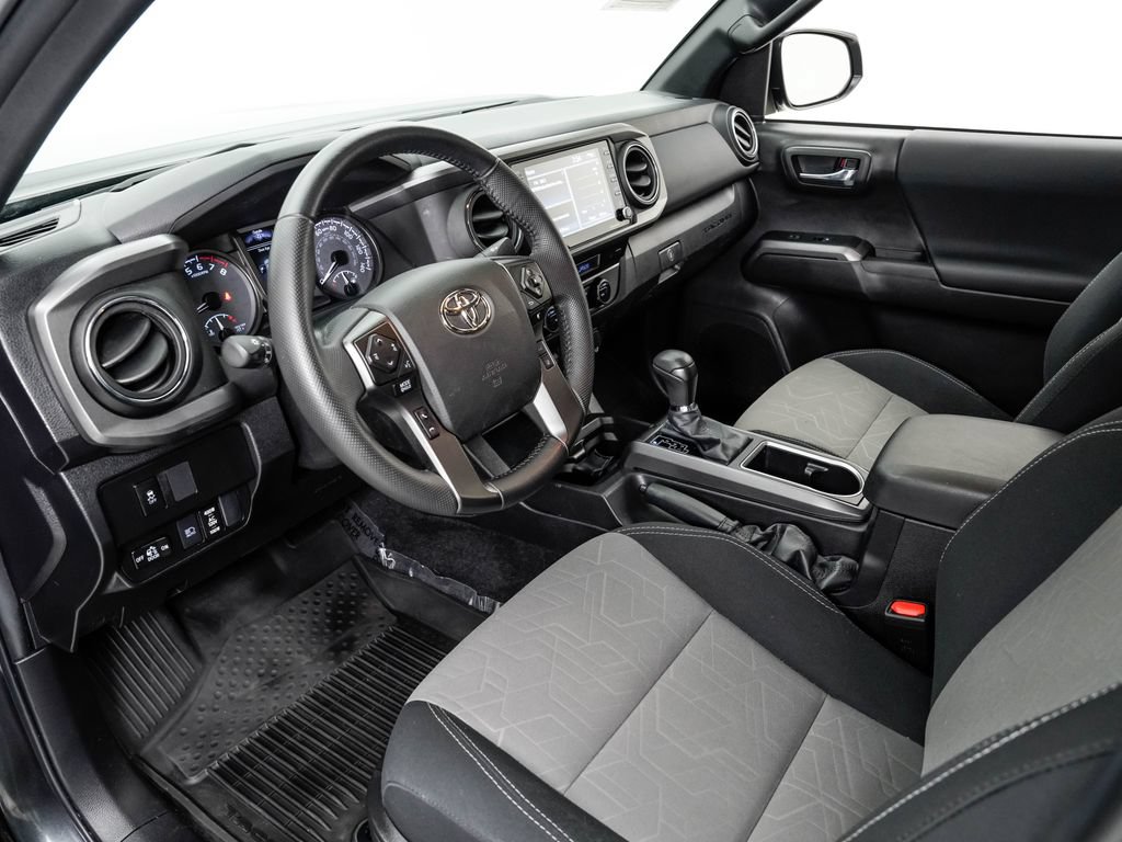 Used 2023 Toyota Tacoma TRD Off-Road AWD/4WD image 5