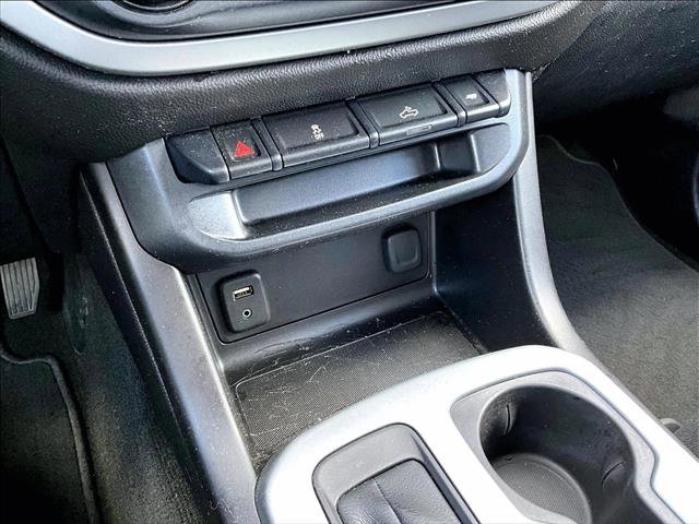 Used 2016 Chevrolet Colorado LT w/ LT Convenience Package image 26