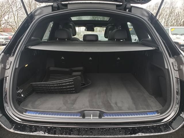 Used 2026 Mercedes-Benz GLC 300 4MATIC image 5