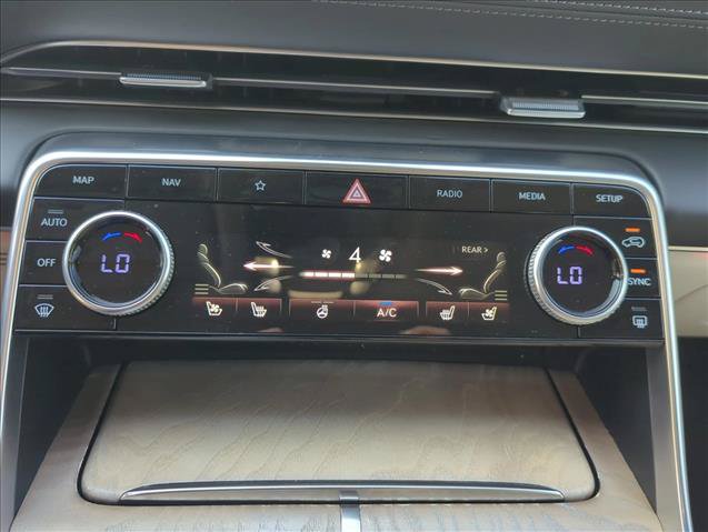 Used 2021 Genesis GV80 2.5T w/ Prestige Package 04 AWD/4WD image 24