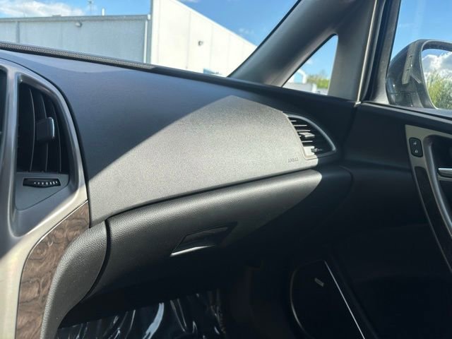 Used 2016 Buick Verano Leather w/ Experience Buick Package FWD image 12
