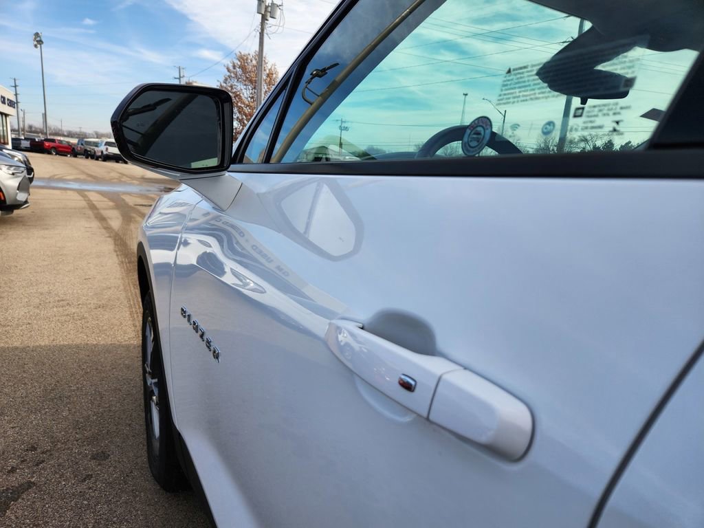 Certified 2023 Chevrolet Blazer LT w/ Driver Confidence Package image 36