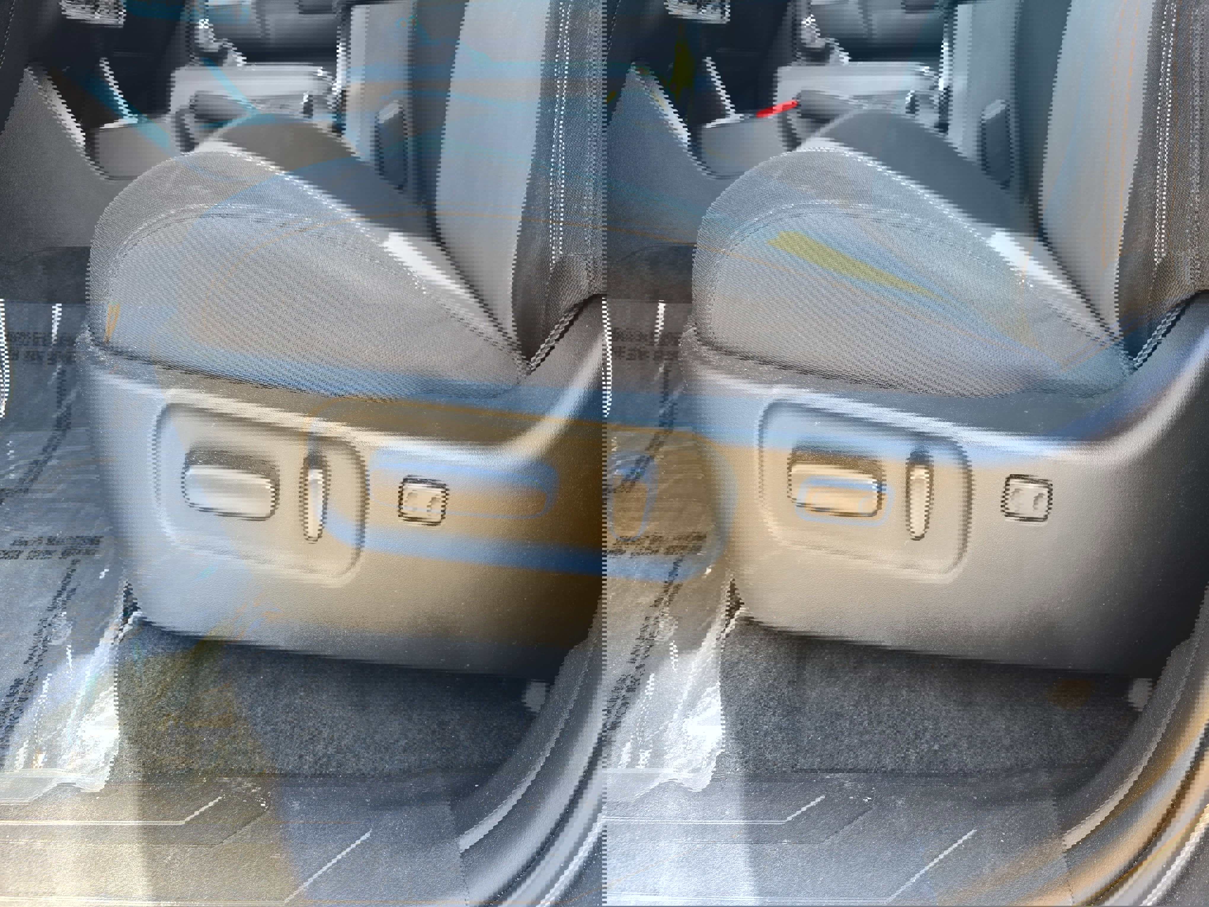 Used 2023 Toyota Tacoma TRD Sport w/ Advanced Technology Package image 31