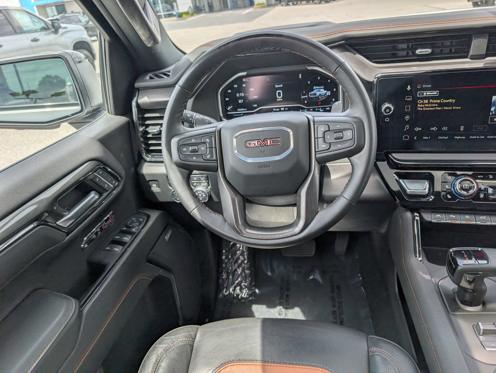 Used 2024 GMC Sierra 1500 AT4 w/ Technology Package AWD/4WD image 18