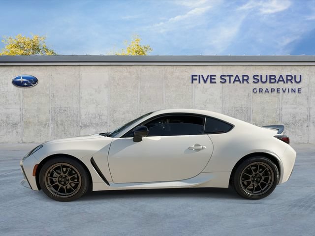 Used 2023 Toyota GR86 Premium RWD image 5
