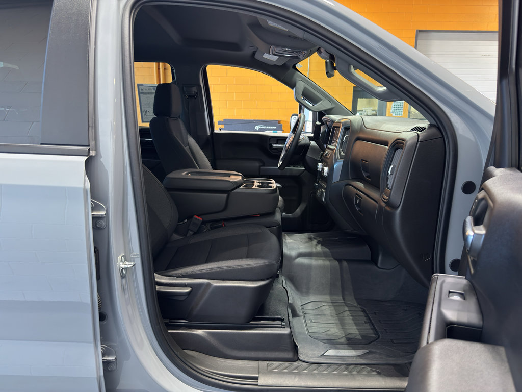 Used 2024 GMC Sierra 1500 Pro w/ Graphite Edition AWD/4WD image 19