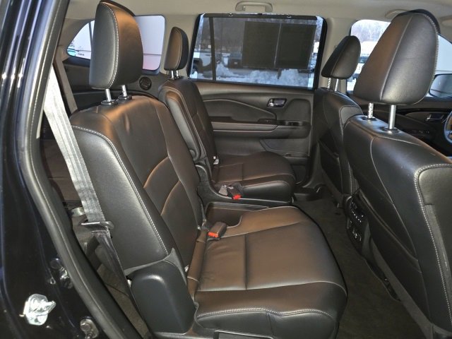 Used 2022 Honda Pilot Touring image 14