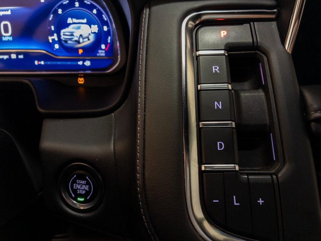 Used 2023 Chevrolet Tahoe LT w/ Luxury Package image 16