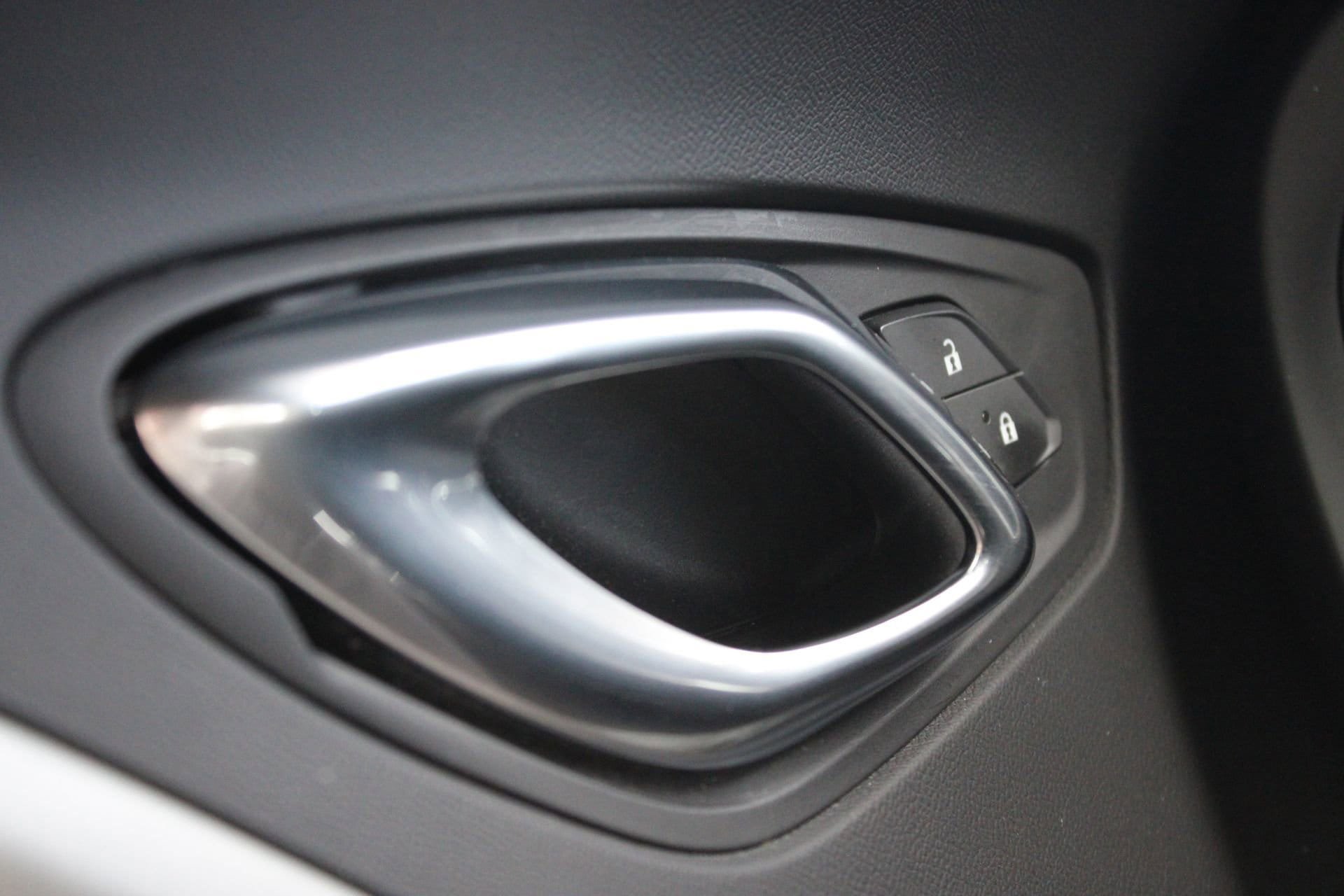 Used 2022 Chevrolet Camaro LT image 21