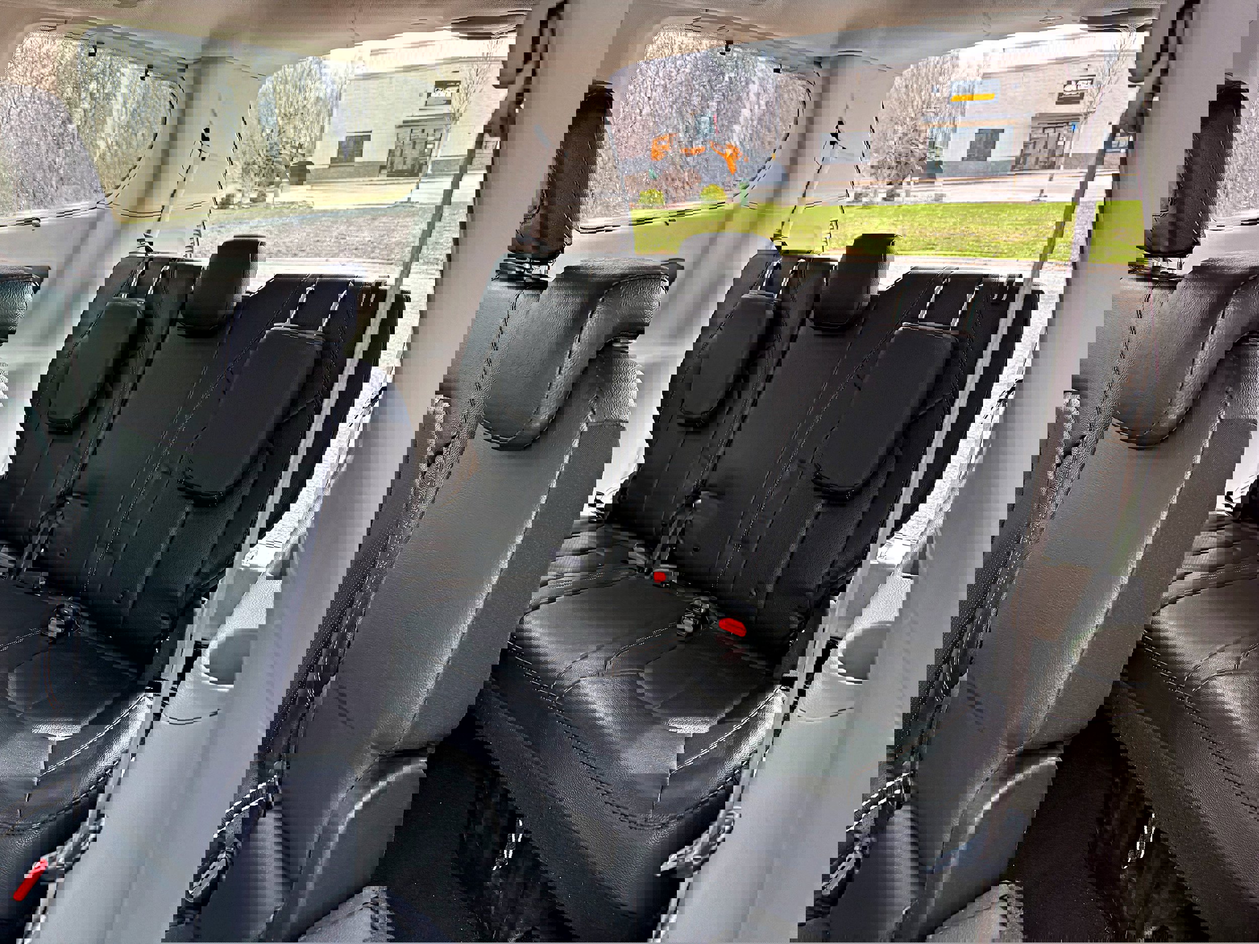 Used 2020 Chrysler Pacifica Touring-L image 19